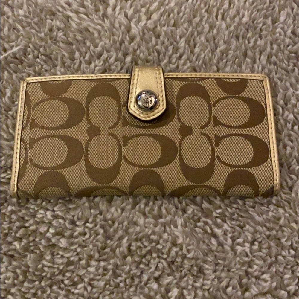 Coach wallet